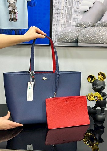 Lacoste Kadın Lacivert Deri Omuz Çantası