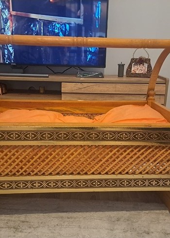 Beden altın Renk Parlak Altın Renkli Beşik