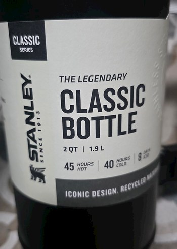 Stanley Siyah Parlak Klasik Termos 1.9L - Görsel 3