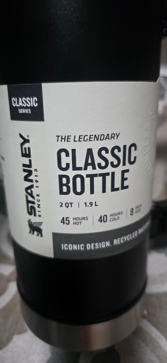 Stanley Siyah Parlak Klasik Termos 1.9L - Görsel 3