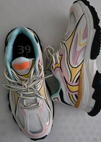 Bershka Çok Renkli Bağcıklı Kadın Spor Ayakkabı - Görsel 3