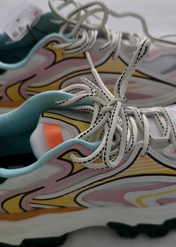 Bershka Çok Renkli Bağcıklı Kadın Spor Ayakkabı - Görsel 4