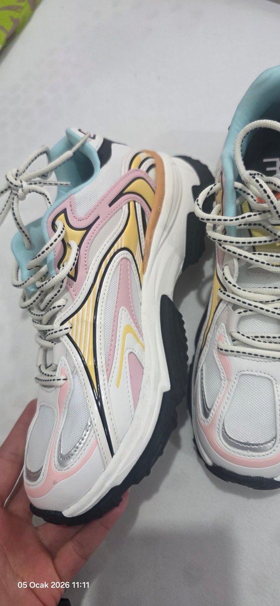 Bershka Çok Renkli Bağcıklı Kadın Spor Ayakkabı - Görsel 5