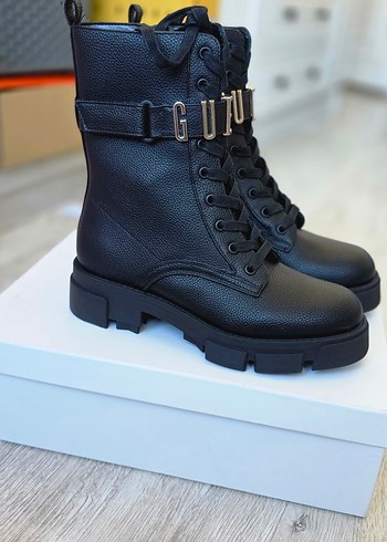 #GUES Siyah Deri Yüksek Topuklu Kemerli Bot - Görsel 3