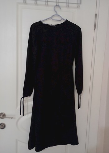 Siyah V Yaka Strappy Midi Kalem Elbise - Görsel 3