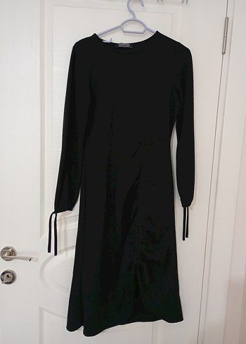 Siyah V Yaka Strappy Midi Kalem Elbise - Görsel 4