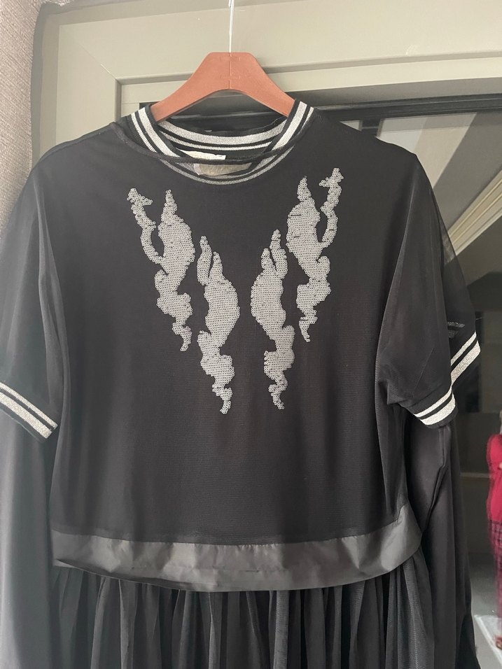 Nakış Detaylı Siyah Uzun Kollu Uzun Elbise - Görsel 3