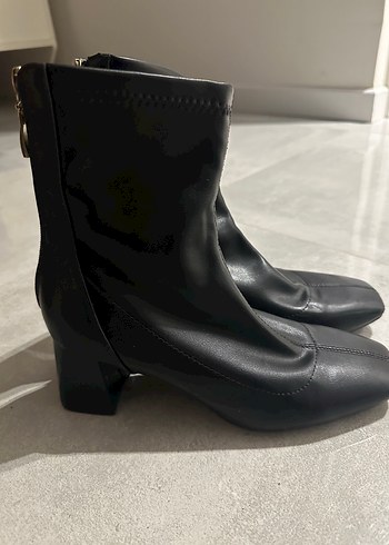 Primark Kare Burun Siyah Deri Topuklu Bot