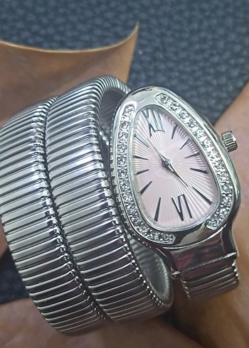 Pudra Rengi Bvlgari Model Yılanlı Kadın Saat - Görsel 4