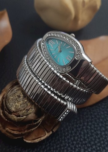 Turkuaz Rengi Bvlgari Yılanlı Taşlı Bayan Saati - Görsel 4