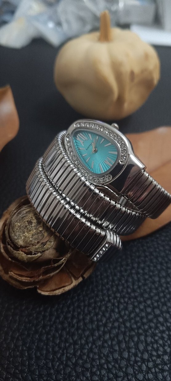 Turkuaz Rengi Bvlgari Yılanlı Taşlı Bayan Saati - Görsel 4