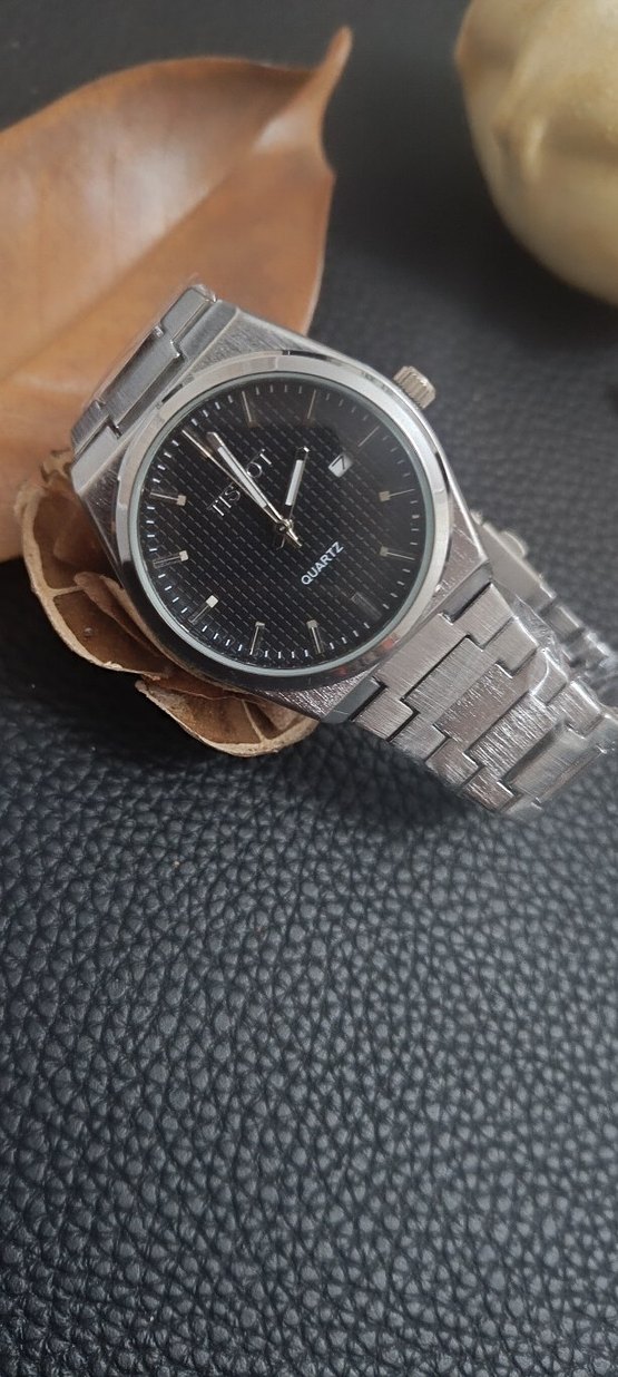 Tissot Erkek Saati siyah kadran - Görsel 3