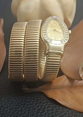 Altın Renkli Bvlgari Yılan Model Taşlı Kadın Bileklik Saat - Görsel 4
