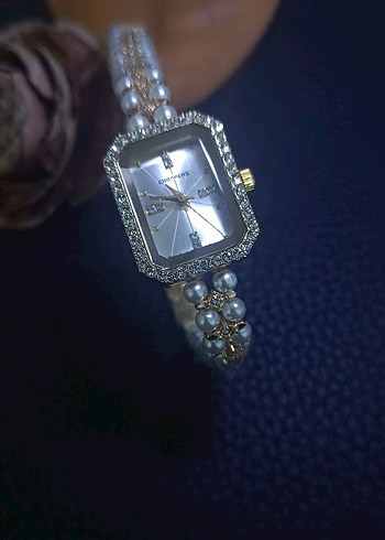 İnci Detaylı Full Taşlı Altın Renk Kadın Kol Saati - Görsel 2