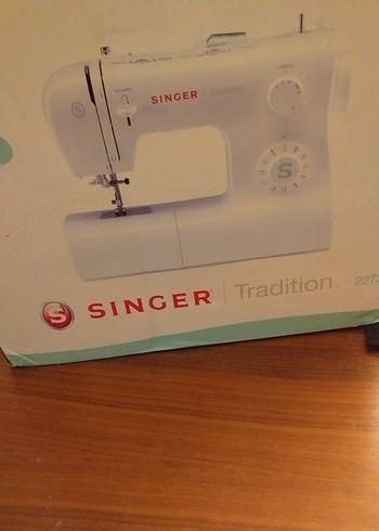 Singer Tradition 227 Beyaz Dikiş Makinesi