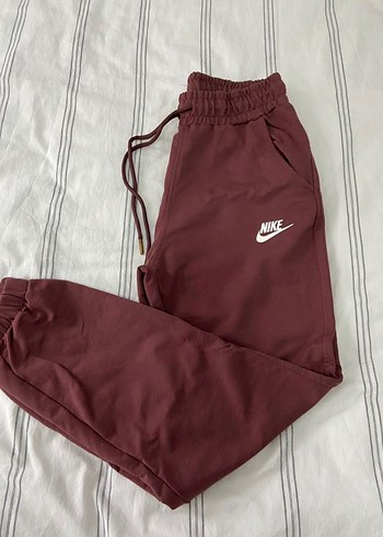 Mürdüm Nike Eşofman Altı