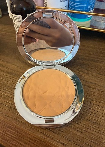 Dior Bej Parlak Pudra - Görsel 2