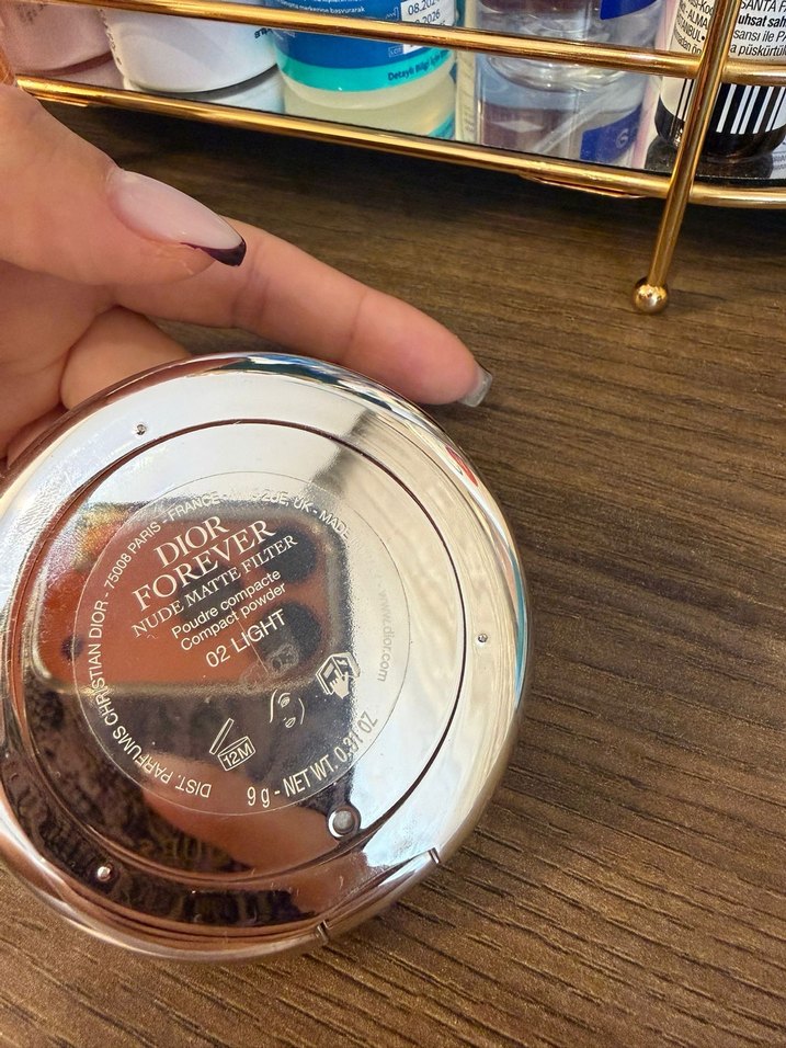 Dior Bej Parlak Pudra - Görsel 3