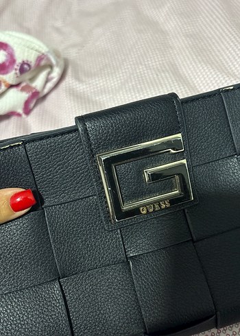 Beden siyah Renk Orjinal guess Siyah Deri Kemerli Kadın Çanta