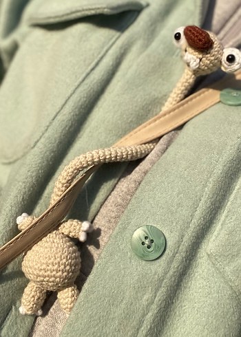 Bej ve Gri Örgü Peluş Oyuncak - Görsel 3