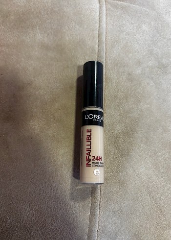 L'Oreal Infallible Kapatıcı ve Aydınlatıcı