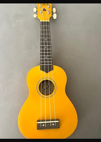 Sarı Ukulele