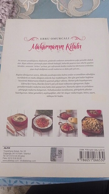  Makarnanın Kitabı - Ebru Omurcalı