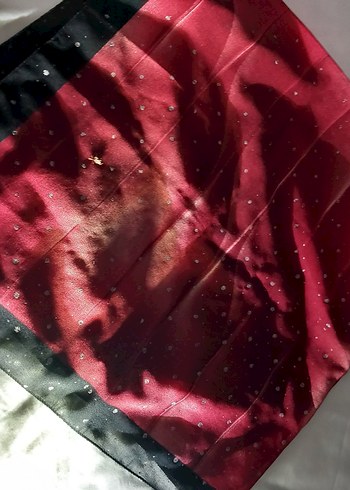 Parlak Bordo Drapeli Kadın Fular - Görsel 2