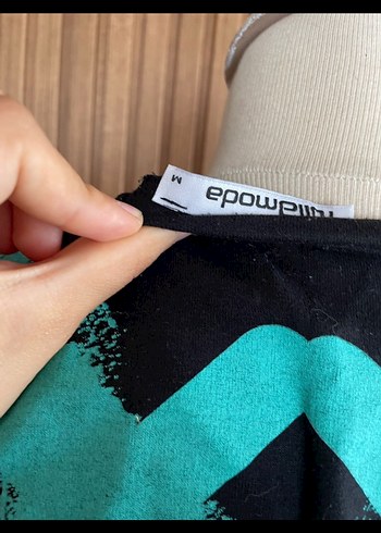 Erkek Siyah  Desenli Rahat Tişört - Görsel 4