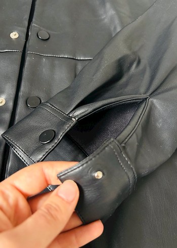 Siyah Düğmeli Deri Gömlek Ceket - Görsel 7