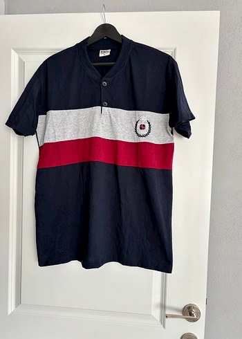 Düğmeli Gri Çizgili Erkek - Görsel 2