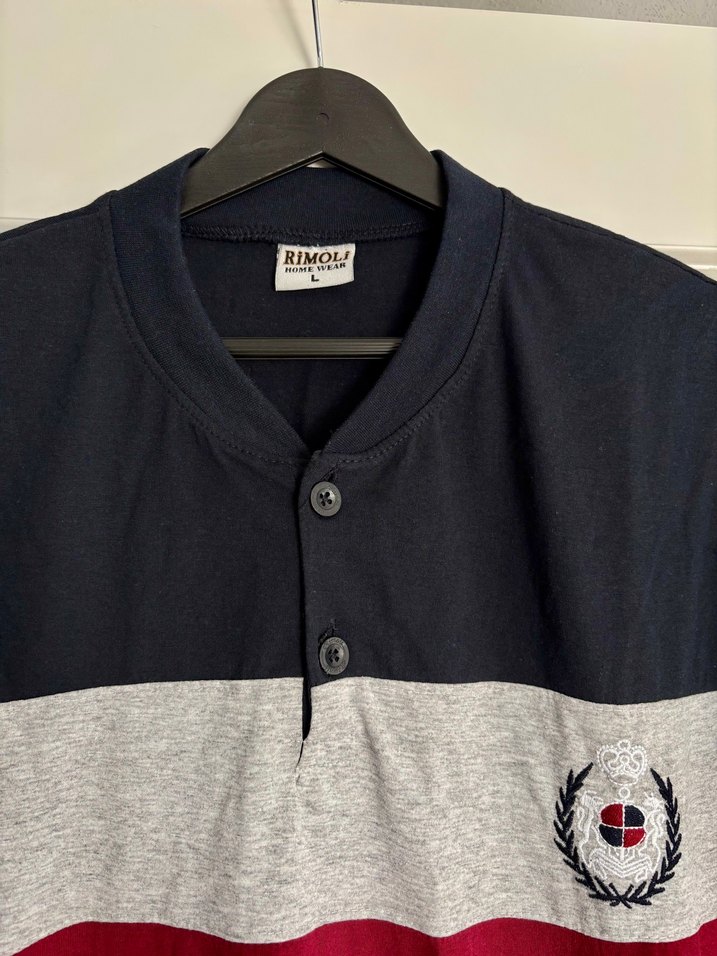 Düğmeli Gri Çizgili Erkek - Görsel 3