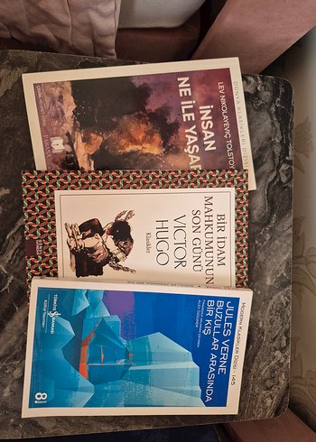 Jules Verne, Victor Hugo, İnsan Yaşamı Kitapları