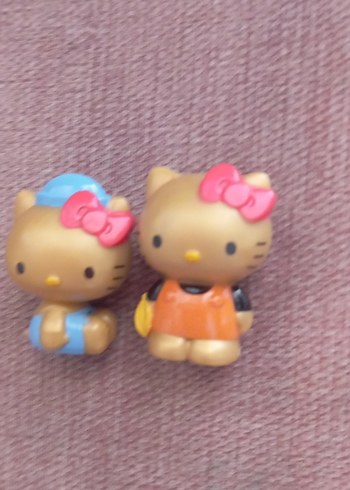  altın rengi hello kitty