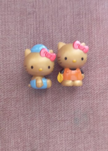 altın rengi hello kitty