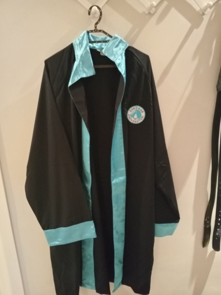 Üsküdar üniversitesi Mezuniyet Elbisesi - Görsel 3