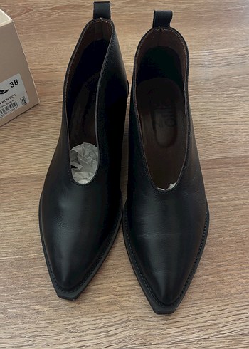38 Beden Bueno Shoes Hiç Kullanılmamış Sıfır Bot