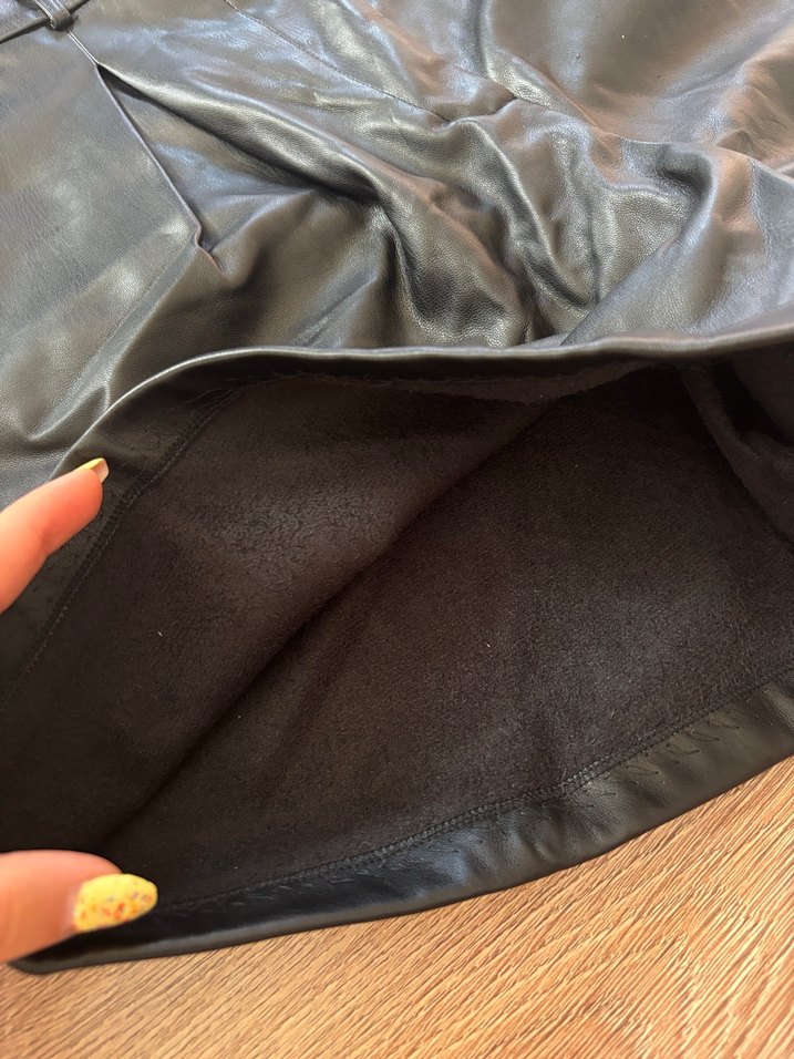 Vakkorama Siyah Deri Mini Şort - Görsel 5