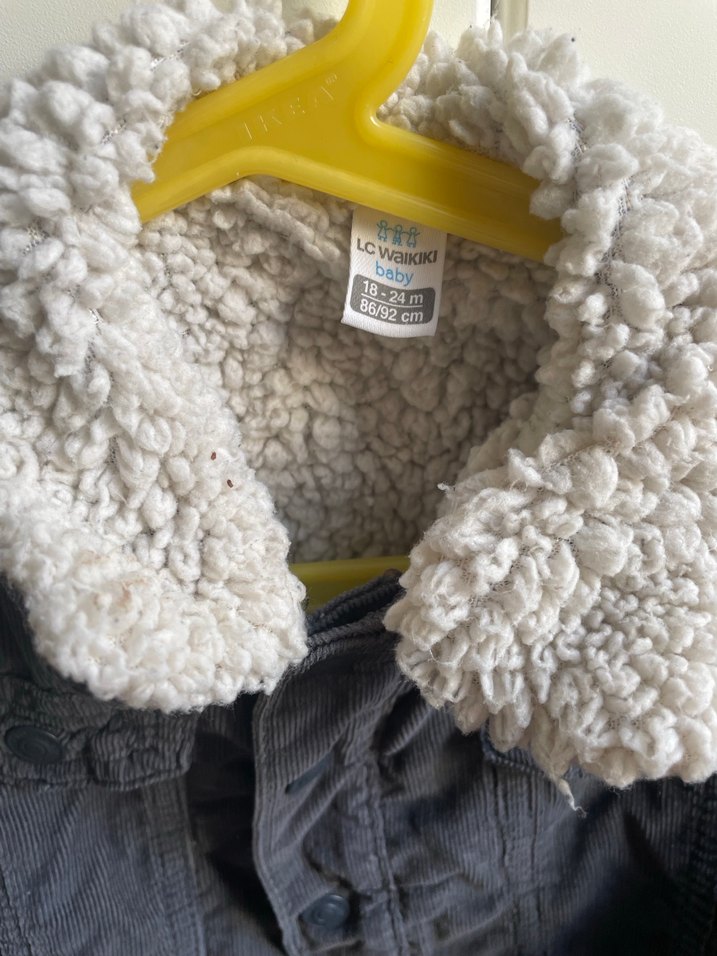 Gri Düğmeli Kadife Erkek Çocuk Ceketi - Görsel 3