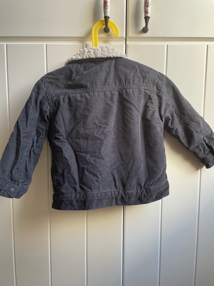 Gri Düğmeli Kadife Erkek Çocuk Ceketi - Görsel 2