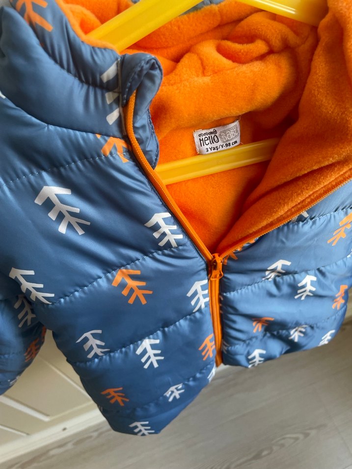 Erkek Çocuk Baskılı Mavi Fermuarlı Mont - Görsel 3