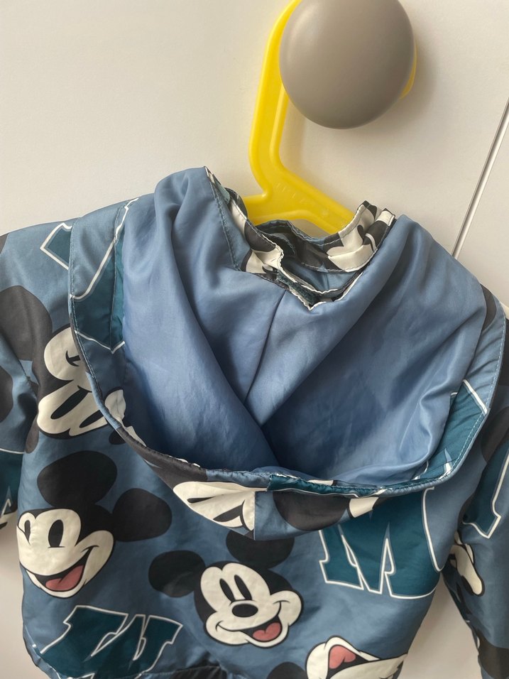 H&mM Mavi Mickey Mouse Baskılı Erkek Çocuk Yağmurluk - Görsel 4