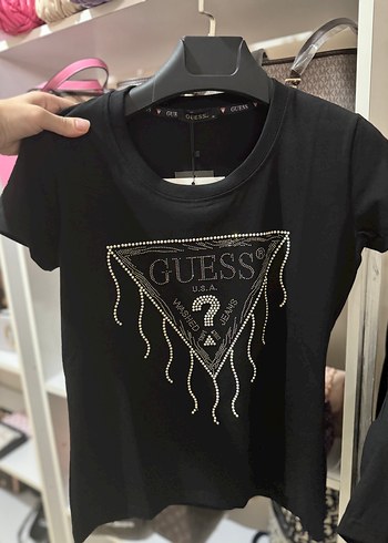 Guess Kadın Siyah Payetli Tişört M,Xxl