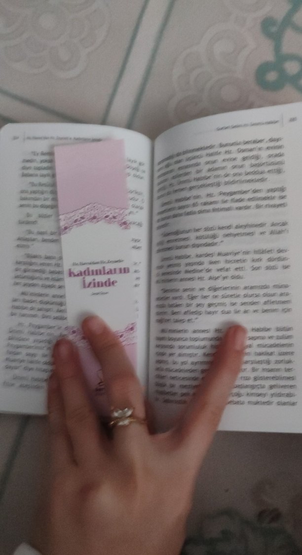 Kadınların İzinde - Roman - Görsel 3