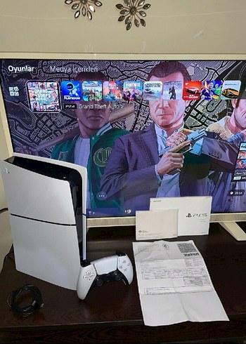 PlayStation 5 Konsol, 2 Kontrolcü ve Oyunlar