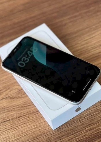 Beyaz iPhone 11tr