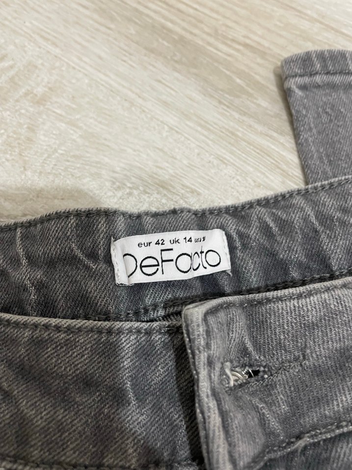 Kadın Gri Jean Pantolon - Görsel 5