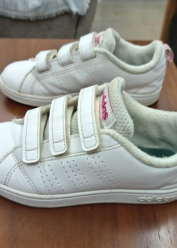 30 Beden Beyaz Adidas Kız Çocuk Spor Ayakkabı