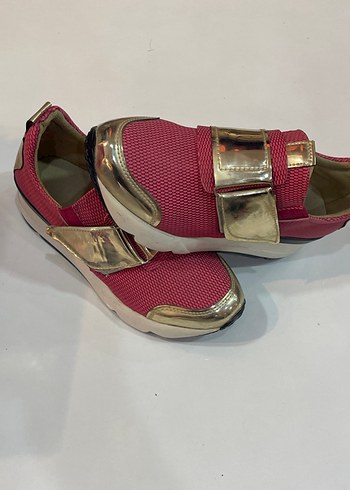 Çocuk spor ayakkabı