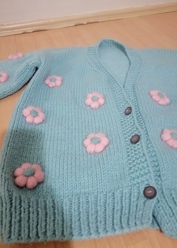 El örgüsü Mavi Çiçekli Örgü Kız Hırka - Görsel 2